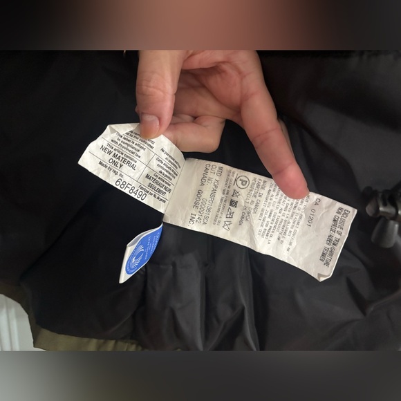 Canada Goose Montebello Parka - Picture 8 of 14